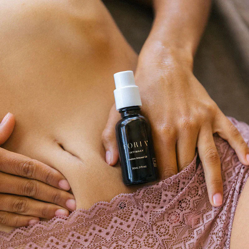 Foria Intimacy Awaken Arousal Oil with Organic Botanicals 1 fl oz - Image 2