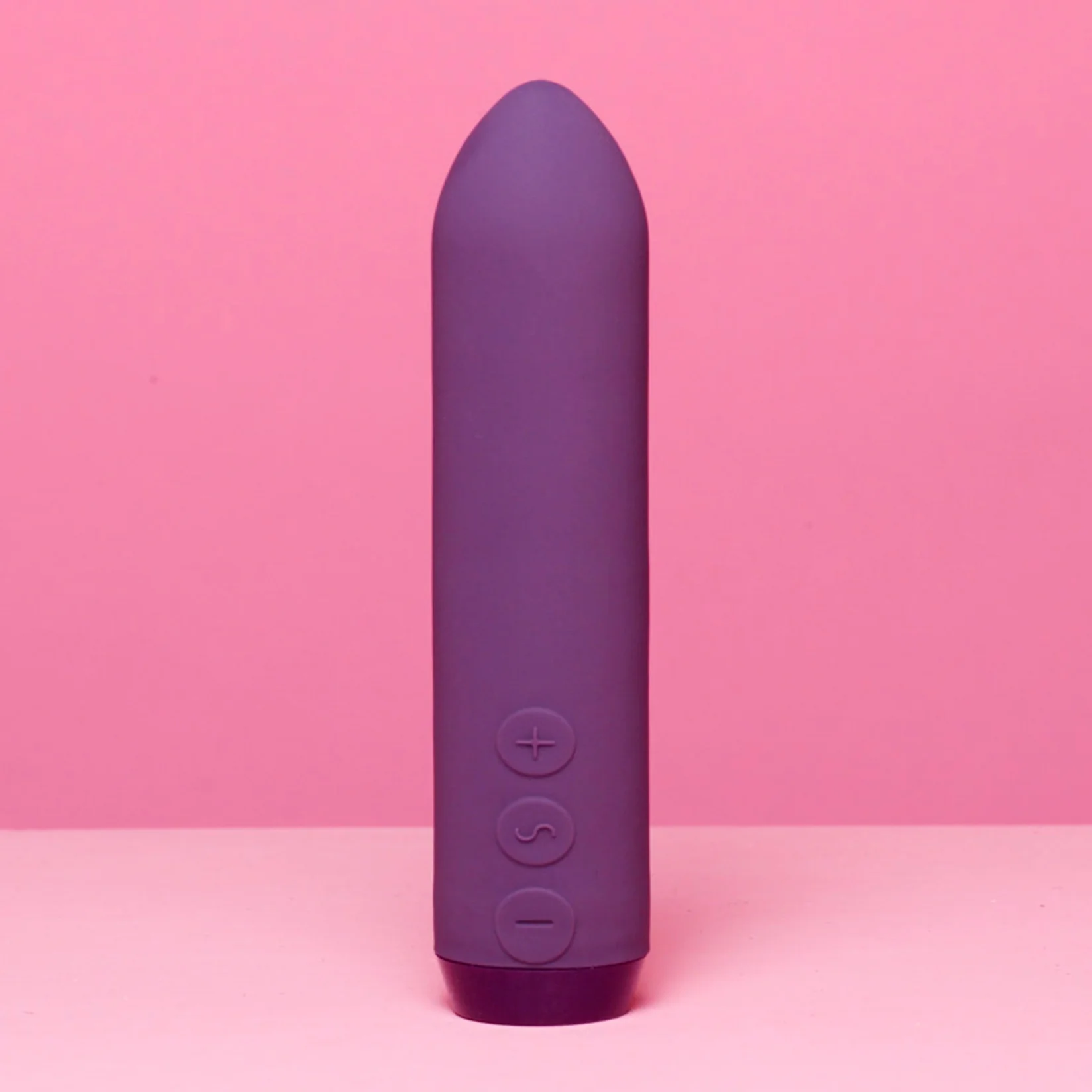 Je Joue Classic Bullet Rechargeable Silicone Vibrator - Image 16