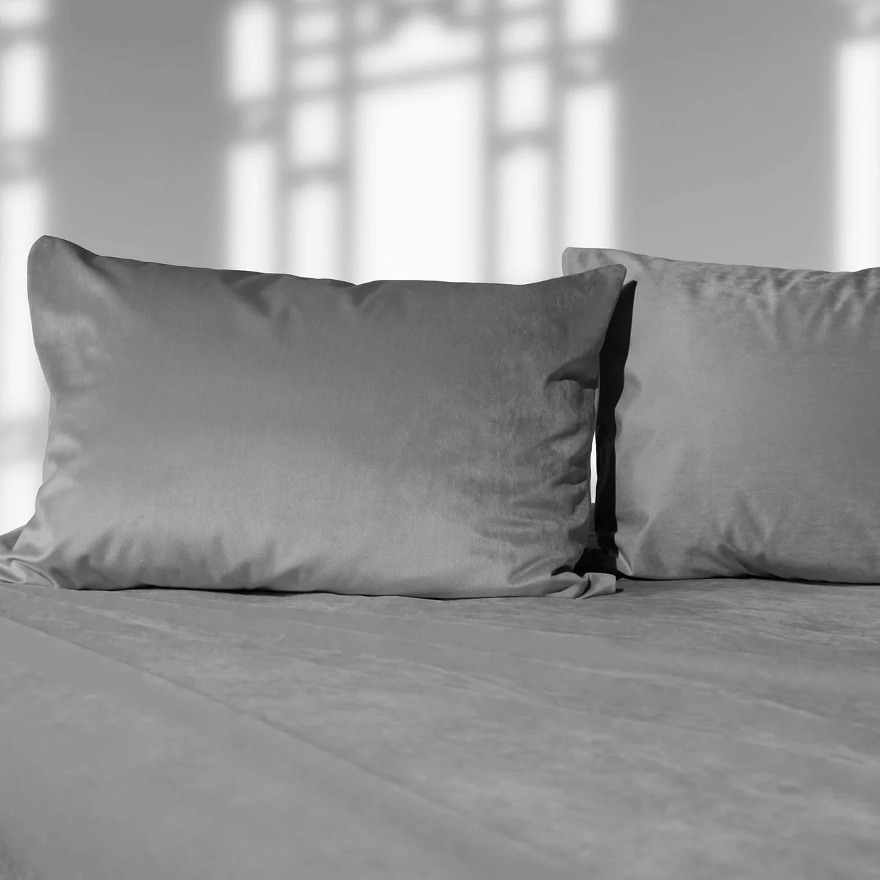 Liberator Liquid Velvet Sheet & Pillow Covers - King Size, Platinum - Image 2