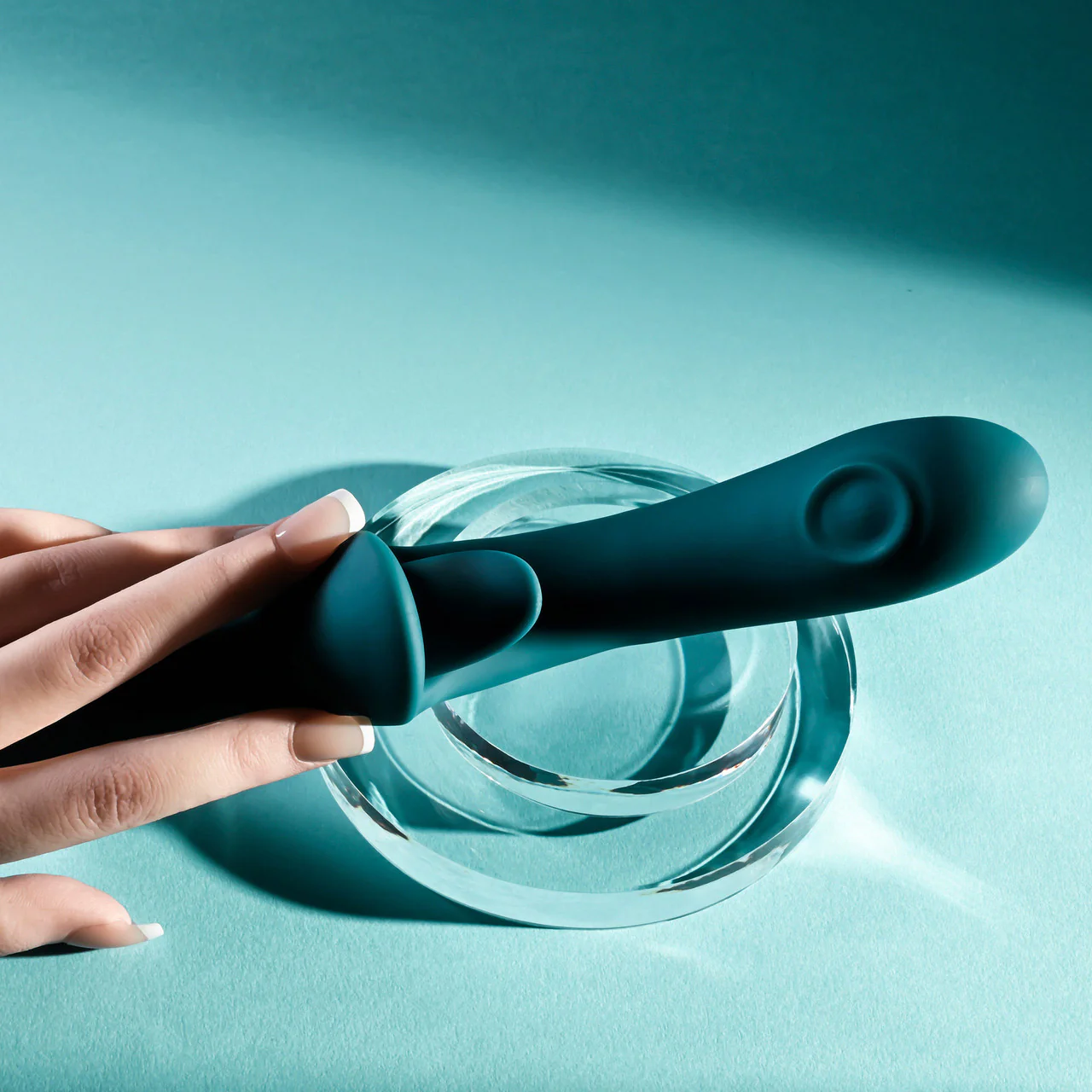 Playboy Pleasure Harmony Rechargeable Silicone Tapping & Licking Dual Stimulation Vibrator - Image 8