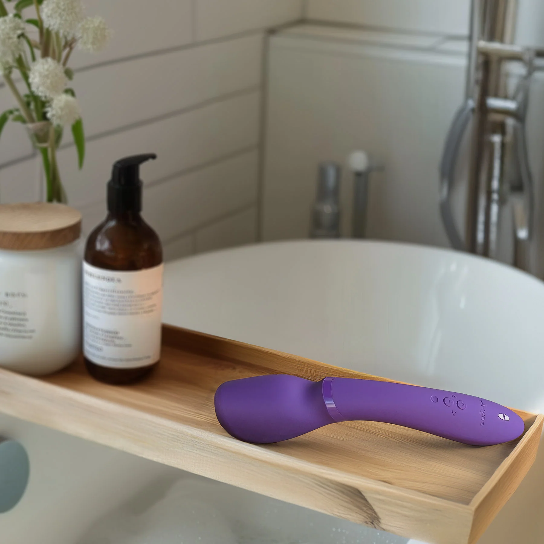 We-Vibe Wand 2 Rechargeable Cordless Silicone Wand Vibrator - Image 25